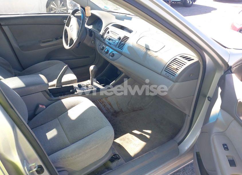 Photo 5 of 2003 Toyota Camry LE (VIN 4T1BE32K93U225519)