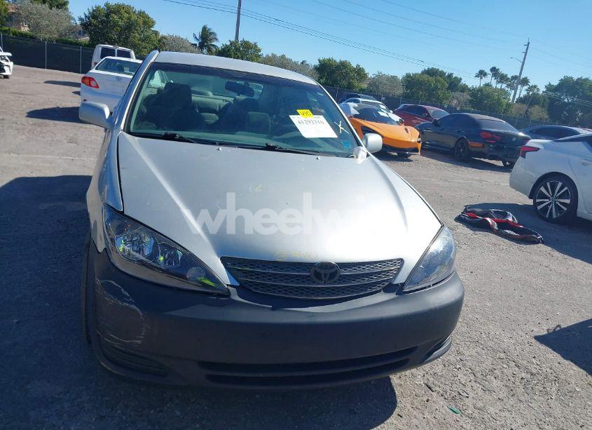 Photo 6 of 2003 Toyota Camry LE (VIN 4T1BE32K93U225519)