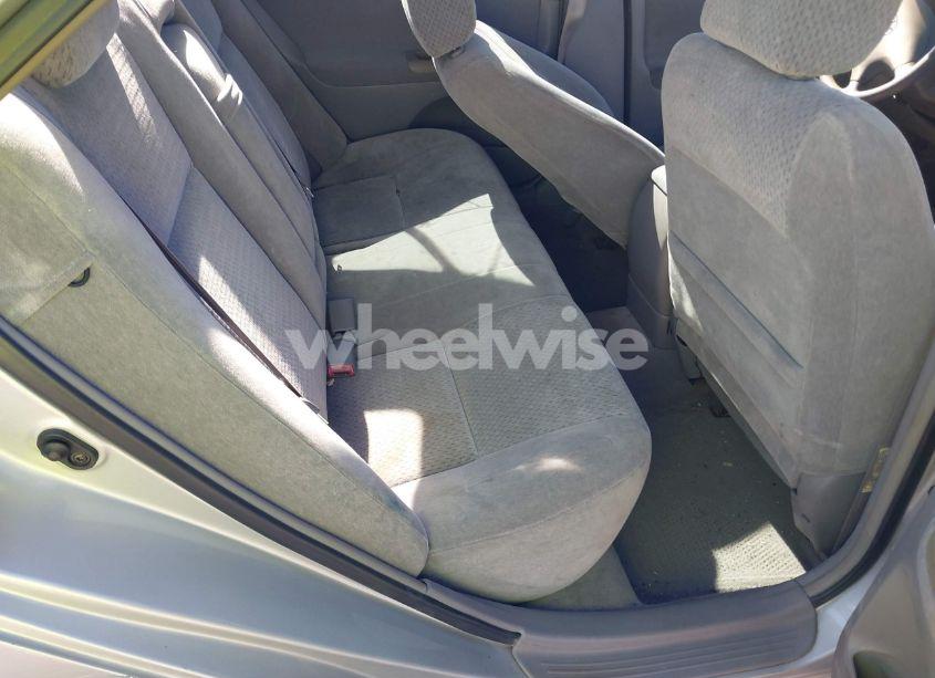 Photo 8 of 2003 Toyota Camry LE (VIN 4T1BE32K93U225519)