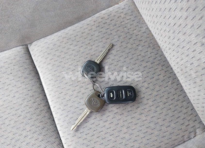 Photo 11 of 2003 Toyota Camry XLE (VIN 4T1BE32K93U260416)