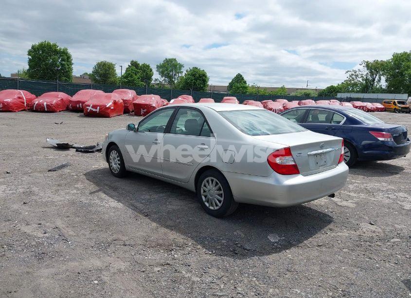 Photo 3 of 2003 Toyota Camry XLE (VIN 4T1BE32K93U260416)