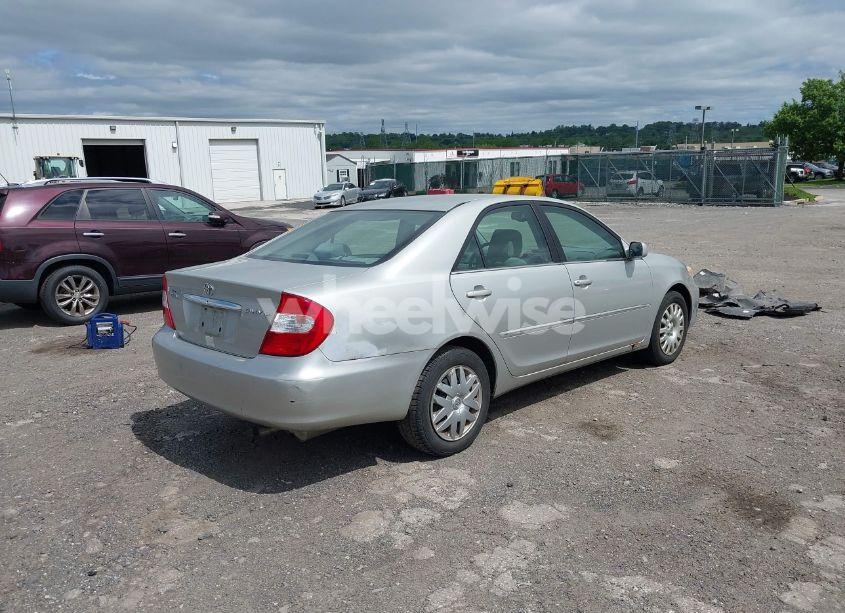 Photo 4 of 2003 Toyota Camry XLE (VIN 4T1BE32K93U260416)