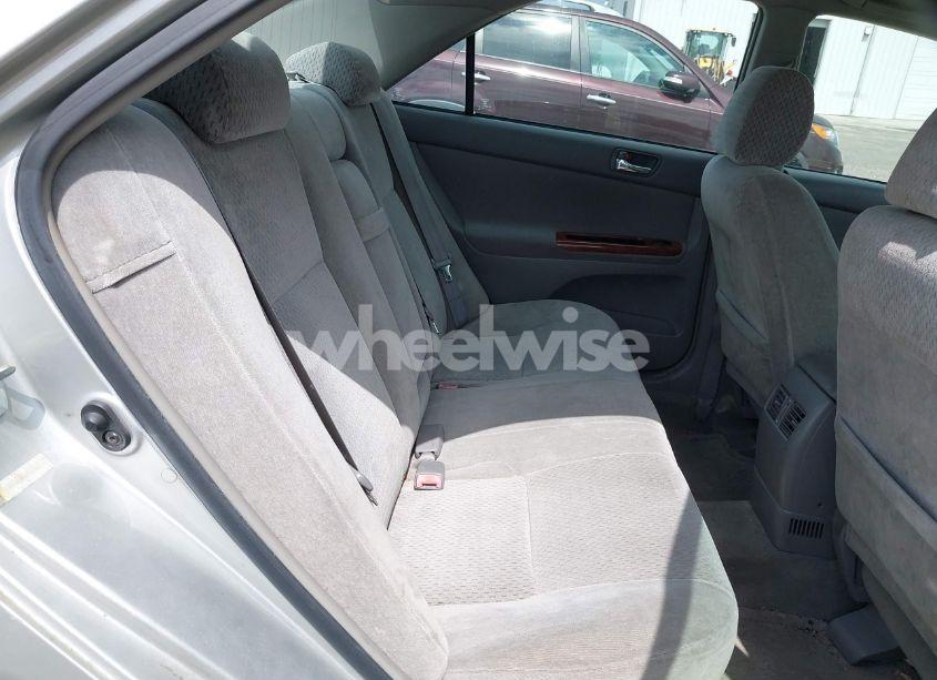 Photo 8 of 2003 Toyota Camry XLE (VIN 4T1BE32K93U260416)