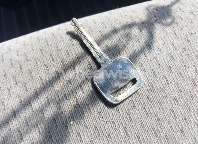 Photo 11 of 2003 Toyota Camry LE (VIN 4T1BE32K93U673842)