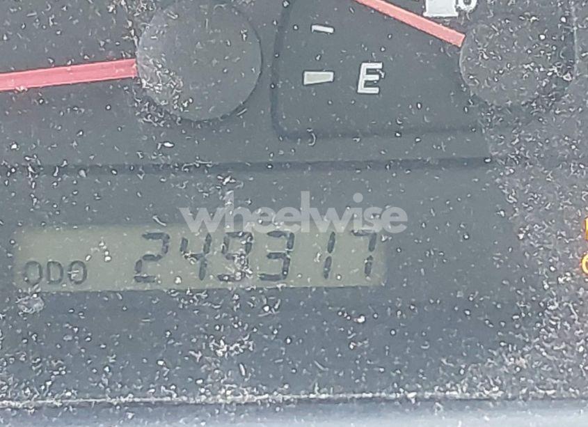 Photo 15 of 2003 Toyota Camry LE (VIN 4T1BE32K93U673842)