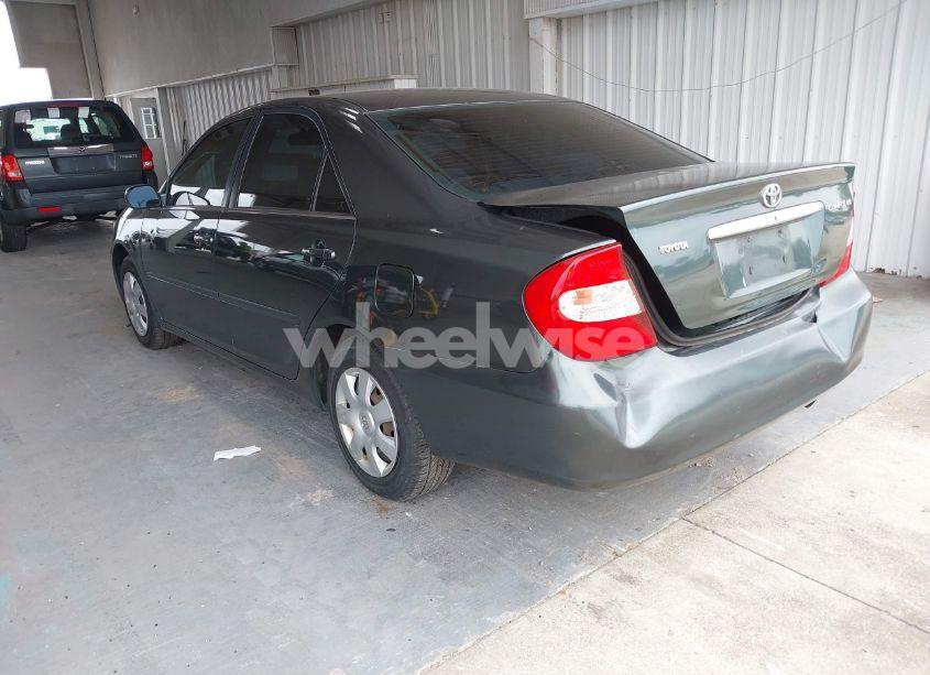 Photo 3 of 2003 Toyota Camry LE (VIN 4T1BE32K93U680757)