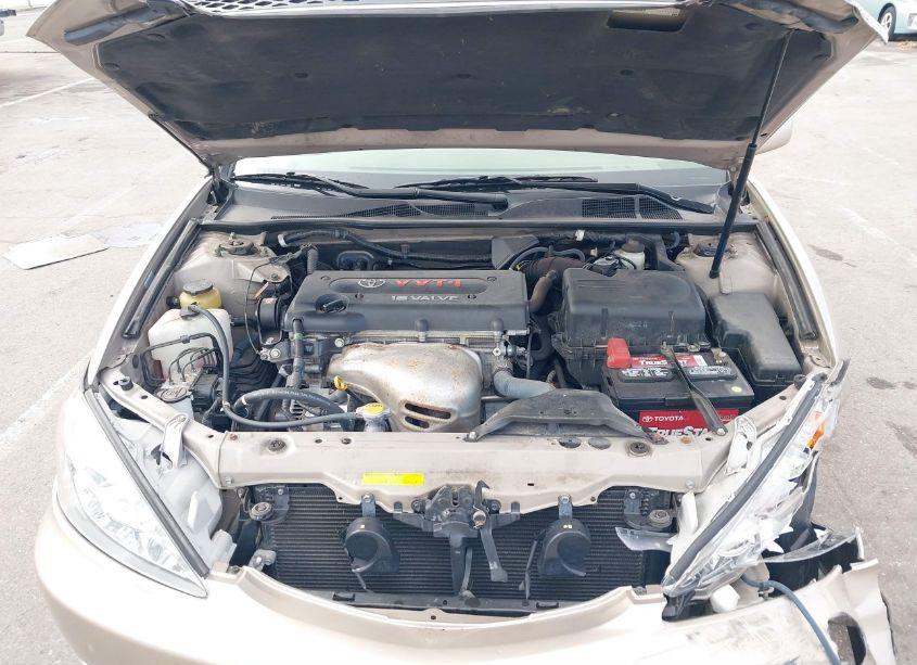 Photo 10 of 2003 Toyota Camry XLE (VIN 4T1BE32K93U731982)