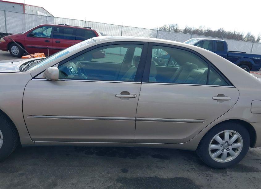 Photo 14 of 2003 Toyota Camry XLE (VIN 4T1BE32K93U731982)