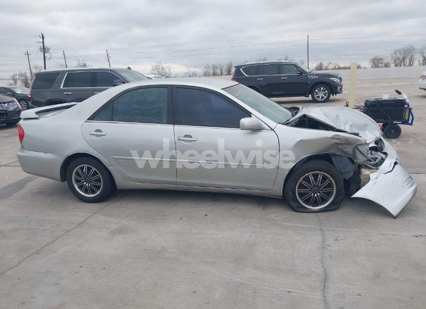 Photo 12 of 2003 Toyota Camry LE (VIN 4T1BE32K93U762973)