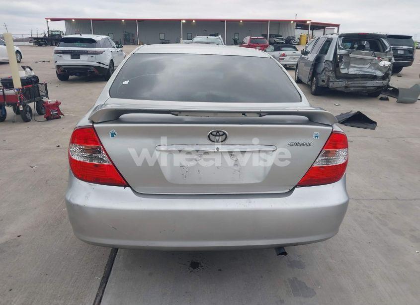Photo 15 of 2003 Toyota Camry LE (VIN 4T1BE32K93U762973)