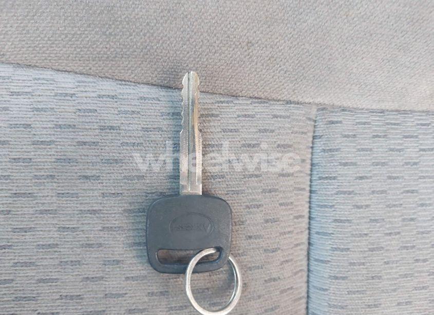 Photo 11 of 2003 Toyota Camry LE (VIN 4T1BE32K93U775707)