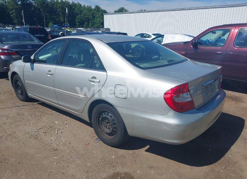 Photo 3 of 2003 Toyota Camry LE (VIN 4T1BE32K93U775707)