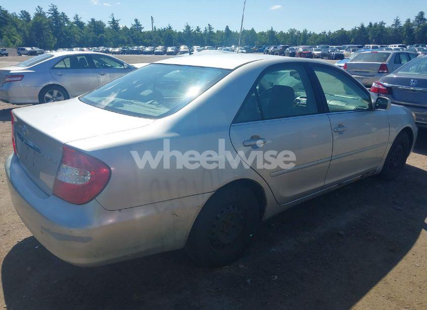 Photo 4 of 2003 Toyota Camry LE (VIN 4T1BE32K93U775707)