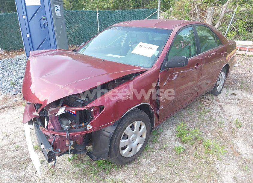 Photo 2 of 2004 Toyota Camry LE (VIN 4T1BE32K94U292915)