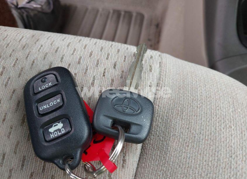 Photo 11 of 2004 Toyota Camry LE (VIN 4T1BE32K94U298634)