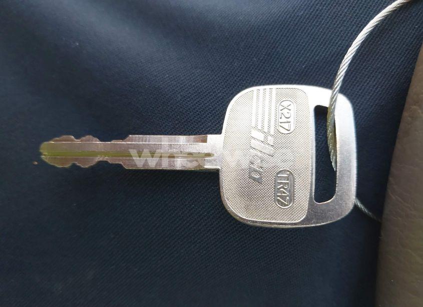 Photo 11 of 2004 Toyota Camry LE (VIN 4T1BE32K94U322432)