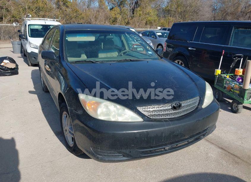 Photo 6 of 2004 Toyota Camry LE (VIN 4T1BE32K94U322432)