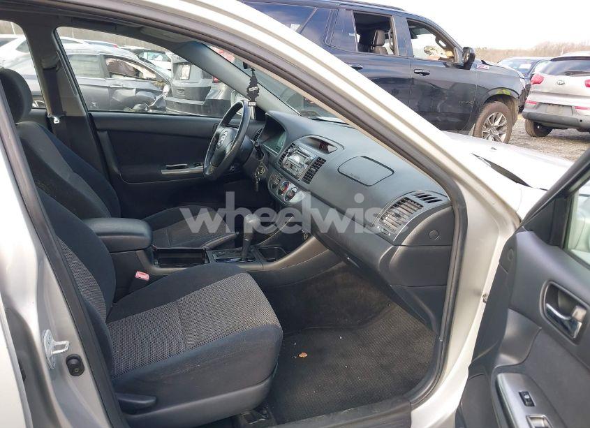 Photo 5 of 2004 Toyota Camry SE (VIN 4T1BE32K94U357830)