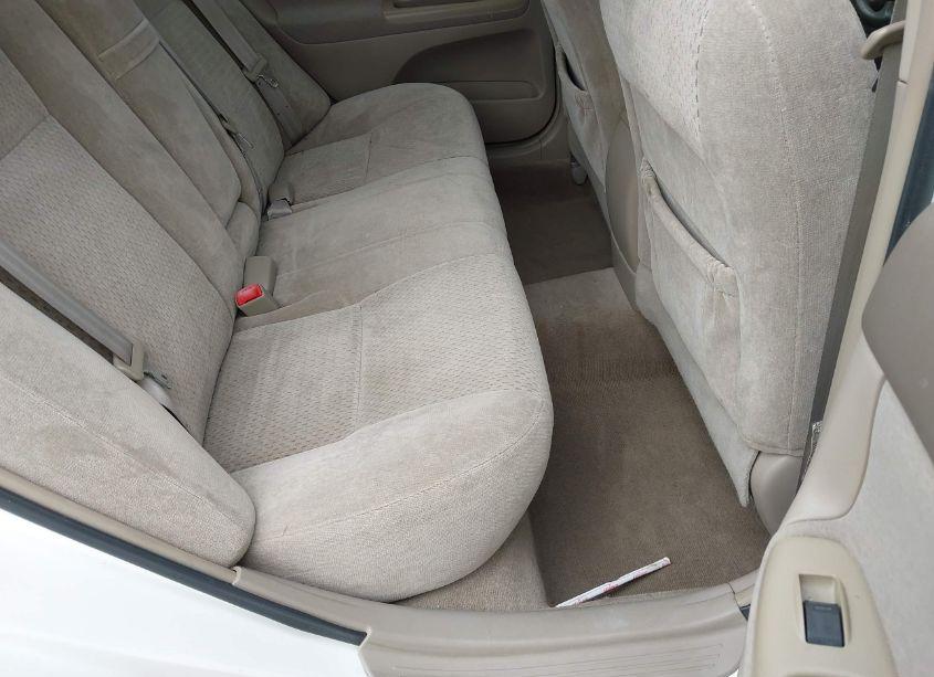 Photo 8 of 2004 Toyota Camry LE (VIN 4T1BE32K94U362560)