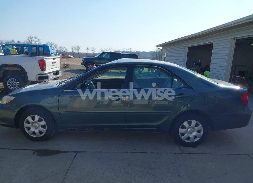 Photo 15 of 2004 Toyota Camry LE (VIN 4T1BE32K94U369332)