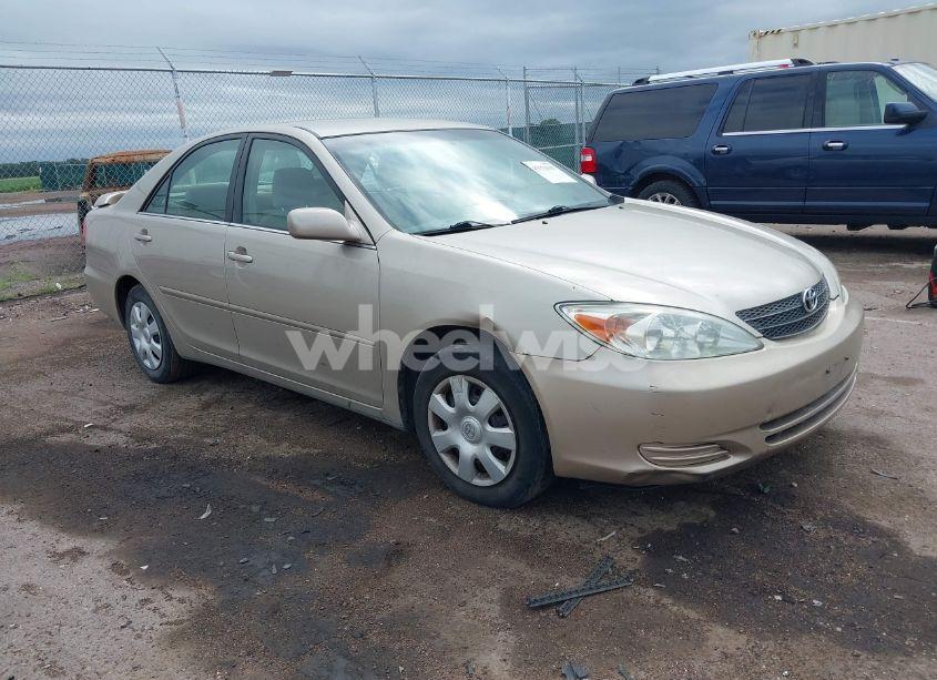 2004 Toyota Camry LE/XLE/SE (VIN 4T1BE32K94U372442) main photo