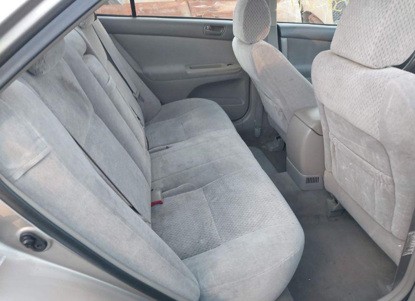 Photo 8 of 2004 Toyota Camry LE (VIN 4T1BE32K94U791424)