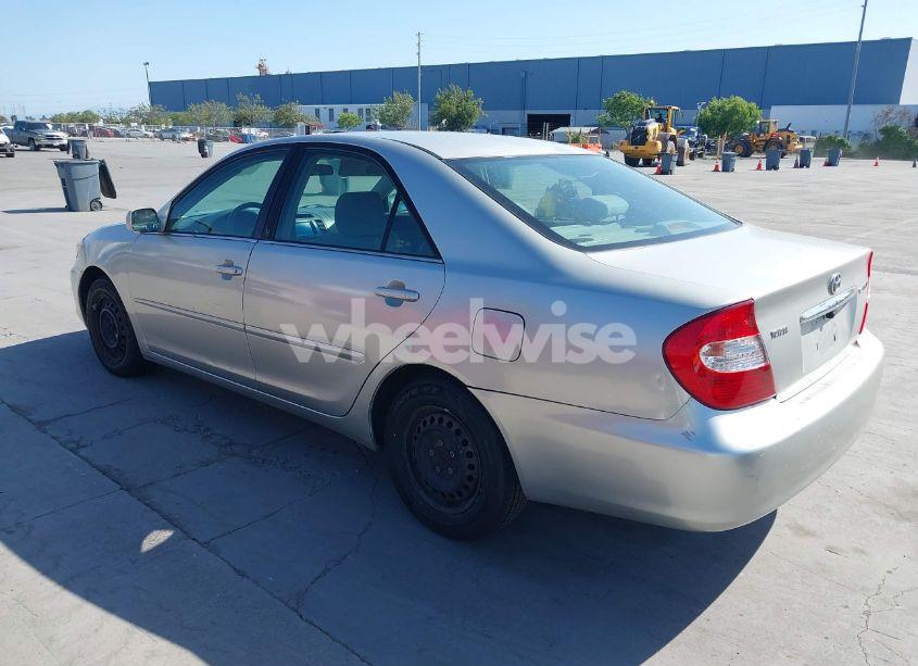 Photo 3 of 2004 Toyota Camry LE (VIN 4T1BE32K94U832506)