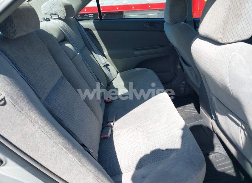 Photo 8 of 2004 Toyota Camry LE (VIN 4T1BE32K94U832506)