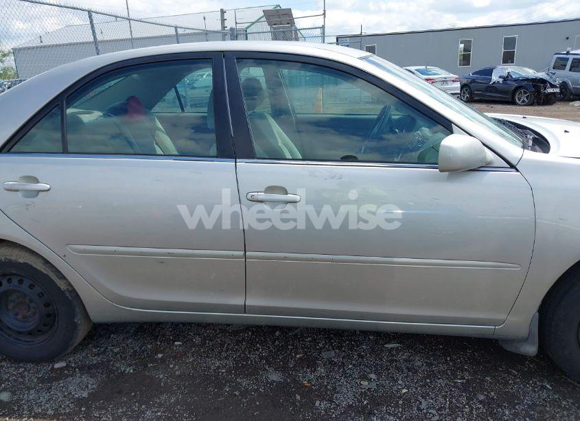 Photo 14 of 2004 Toyota Camry LE (VIN 4T1BE32K94U834319)