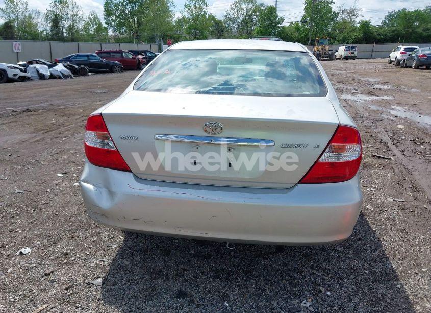 Photo 17 of 2004 Toyota Camry LE (VIN 4T1BE32K94U834319)