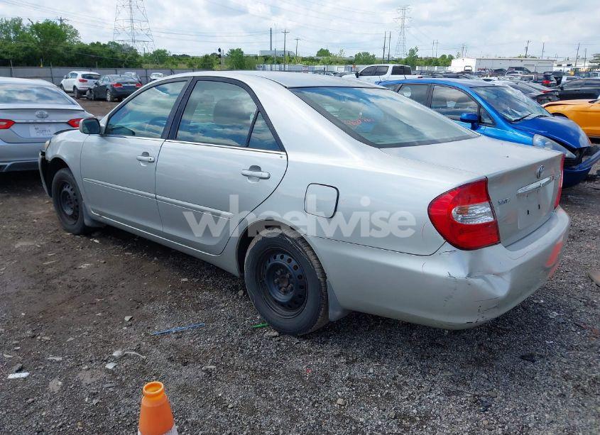 Photo 3 of 2004 Toyota Camry LE (VIN 4T1BE32K94U834319)