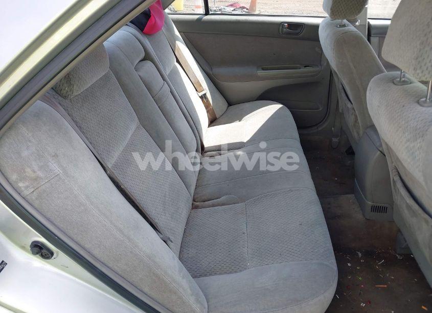 Photo 8 of 2004 Toyota Camry LE (VIN 4T1BE32K94U834319)