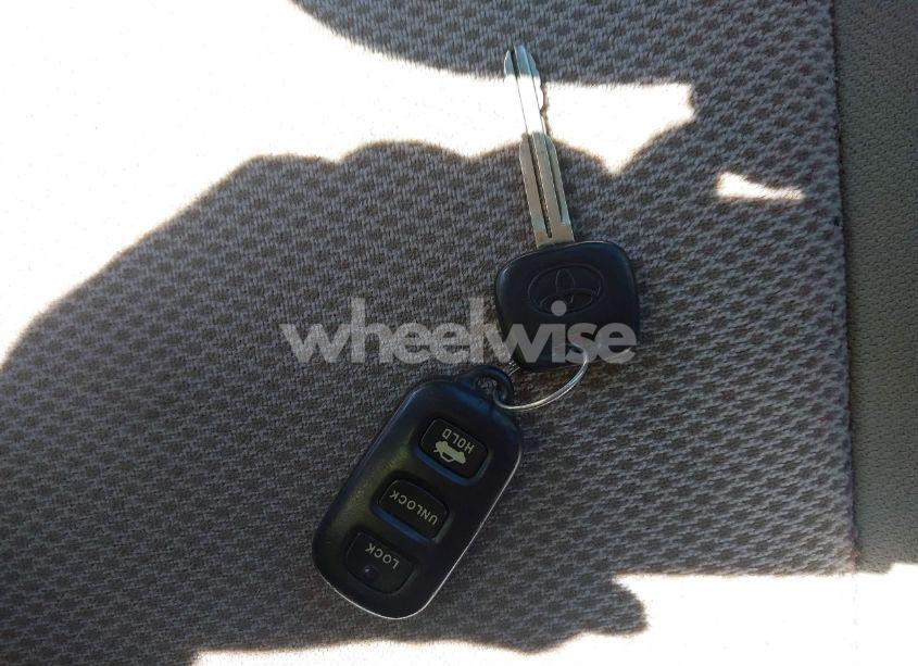 Photo 11 of 2004 Toyota Camry SE (VIN 4T1BE32K94U849841)