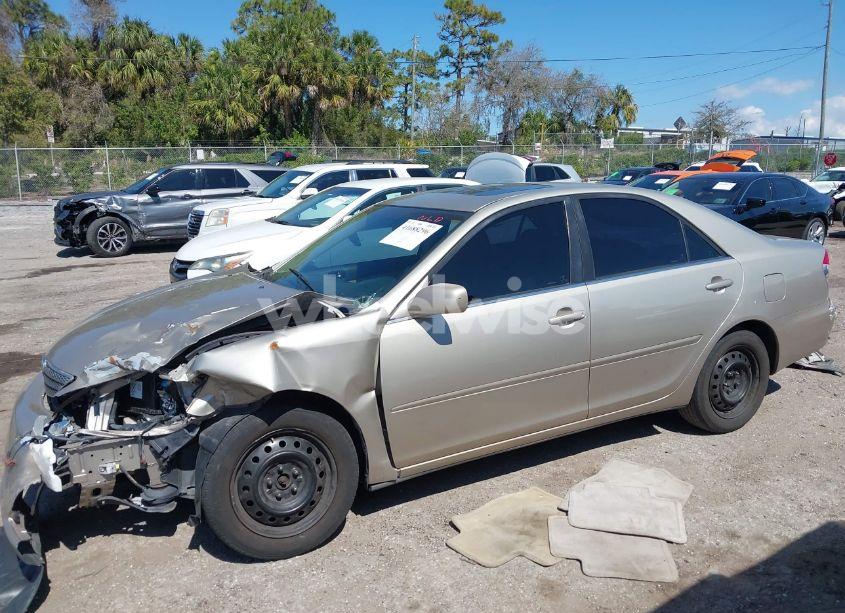 Photo 15 of 2004 Toyota Camry SE (VIN 4T1BE32K94U849841)