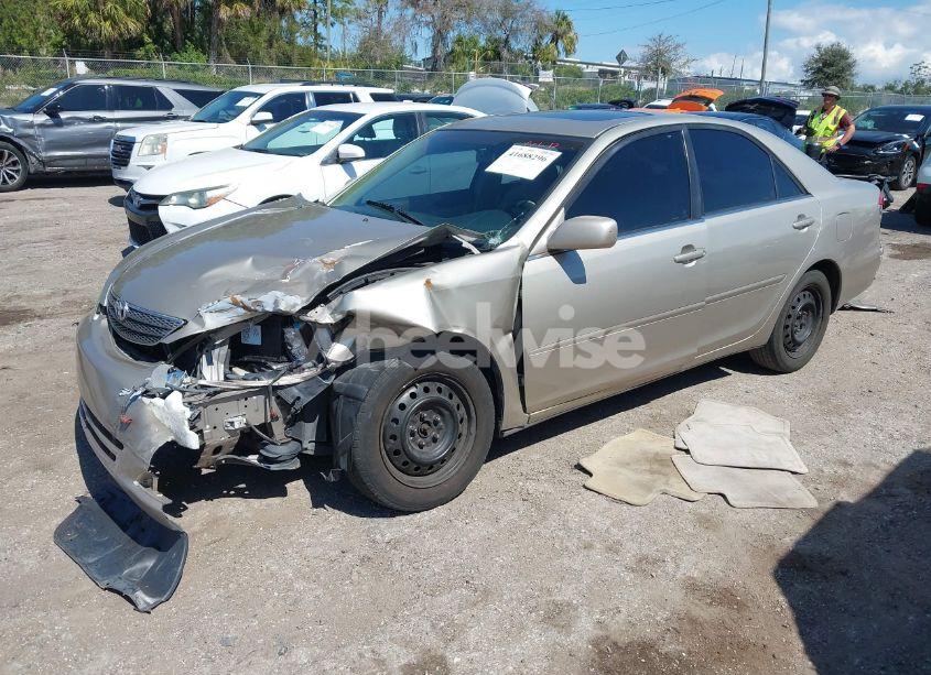 Photo 2 of 2004 Toyota Camry SE (VIN 4T1BE32K94U849841)