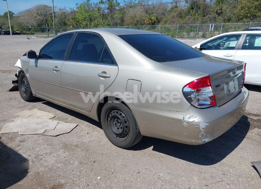 Photo 3 of 2004 Toyota Camry SE (VIN 4T1BE32K94U849841)