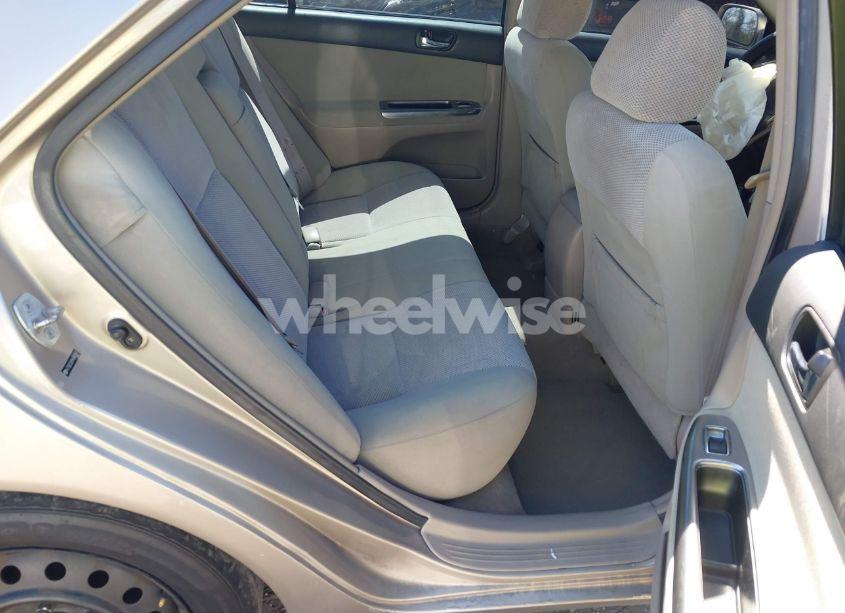 Photo 8 of 2004 Toyota Camry SE (VIN 4T1BE32K94U849841)