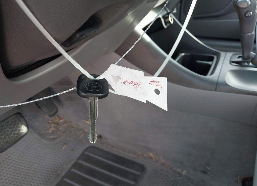 Photo 11 of 2004 Toyota Camry LE (VIN 4T1BE32K94U850164)