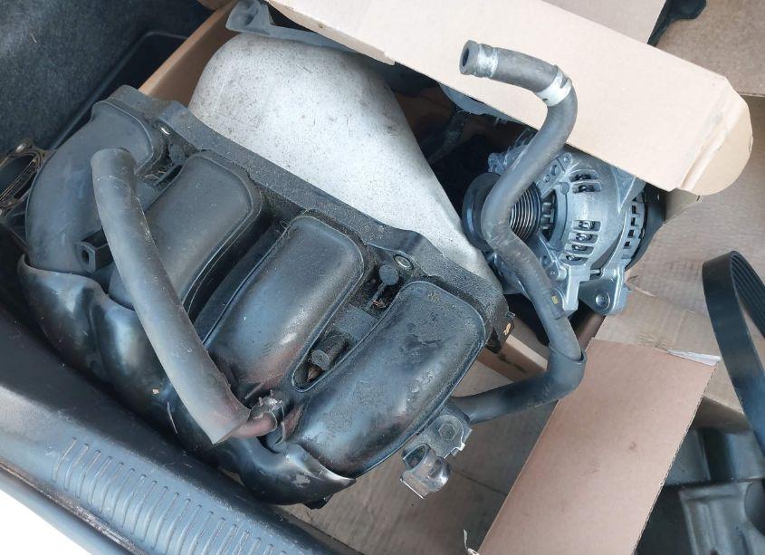 Photo 13 of 2004 Toyota Camry LE (VIN 4T1BE32K94U896948)