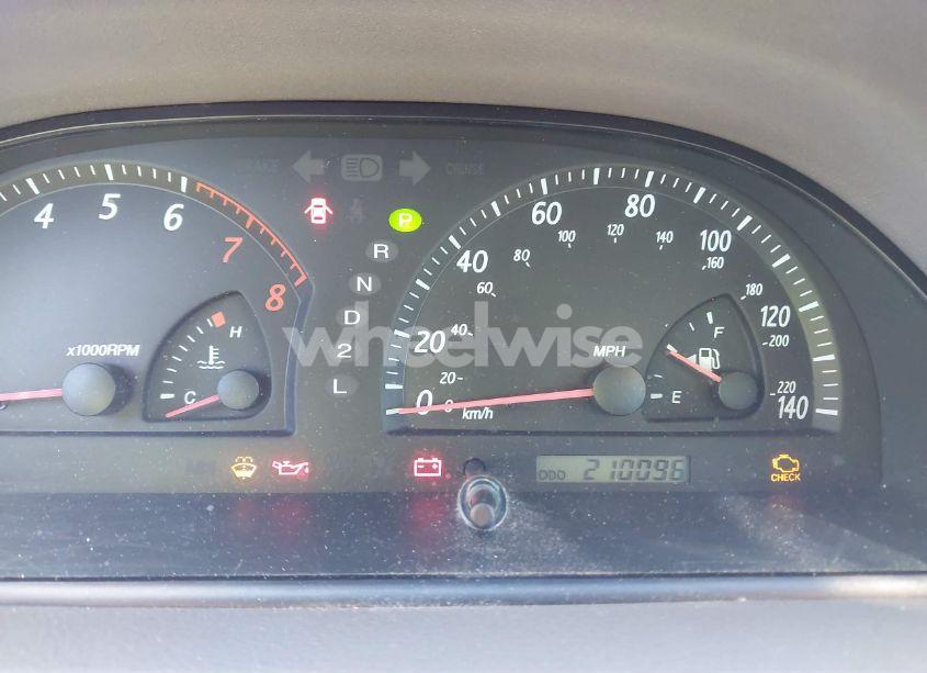 Photo 7 of 2004 Toyota Camry LE (VIN 4T1BE32K94U911545)