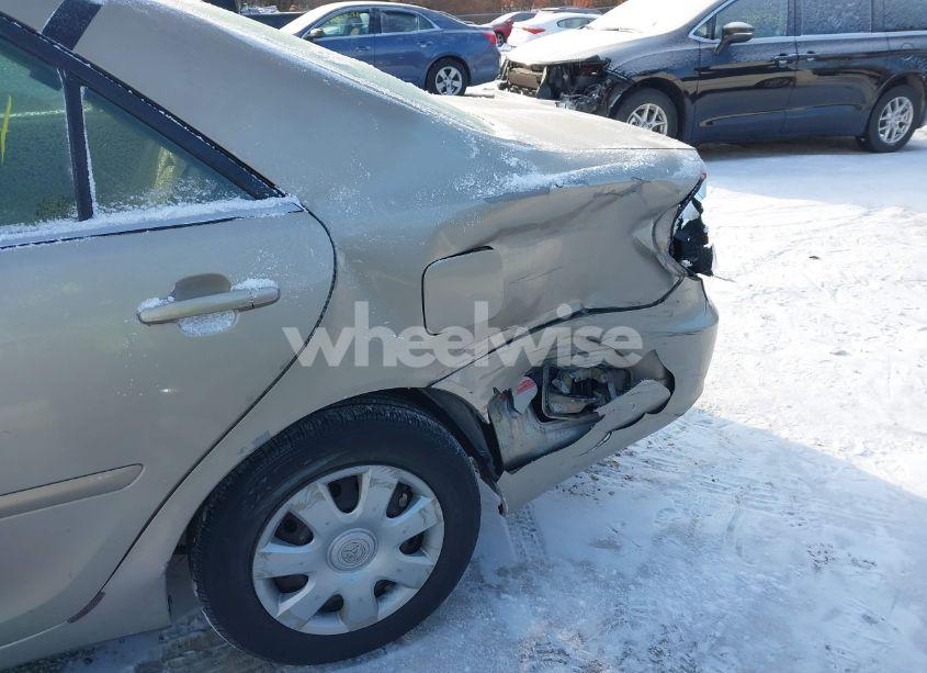 Photo 6 of 2004 Toyota Camry LE (VIN 4T1BE32K94U914848)