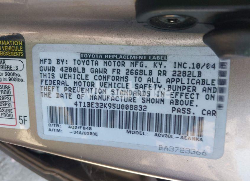 Photo 9 of 2005 Toyota Camry LE/SE/STD/XLE (VIN 4T1BE32K95U008832)