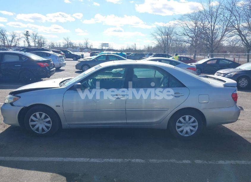 Photo 14 of 2005 Toyota Camry LE/XLE/SE (VIN 4T1BE32K95U013125)