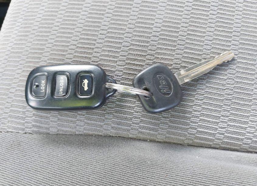 Photo 11 of 2005 Toyota Camry LE (VIN 4T1BE32K95U036260)