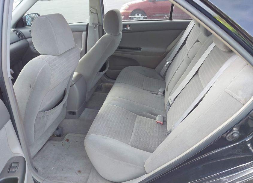Photo 8 of 2005 Toyota Camry LE (VIN 4T1BE32K95U036260)