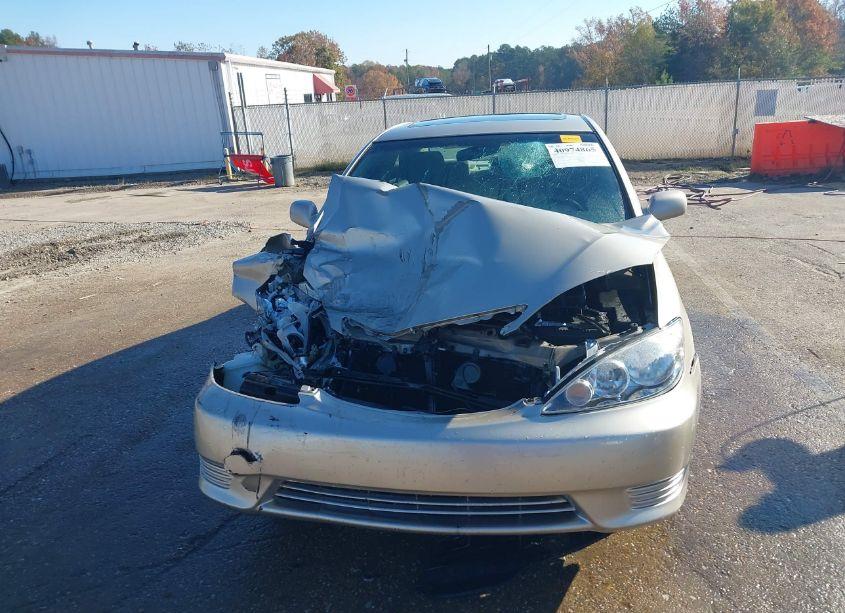 Photo 12 of 2005 Toyota Camry LE (VIN 4T1BE32K95U051325)