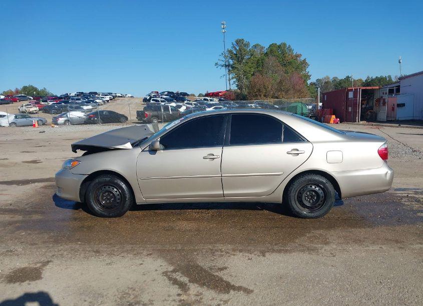 Photo 14 of 2005 Toyota Camry LE (VIN 4T1BE32K95U051325)