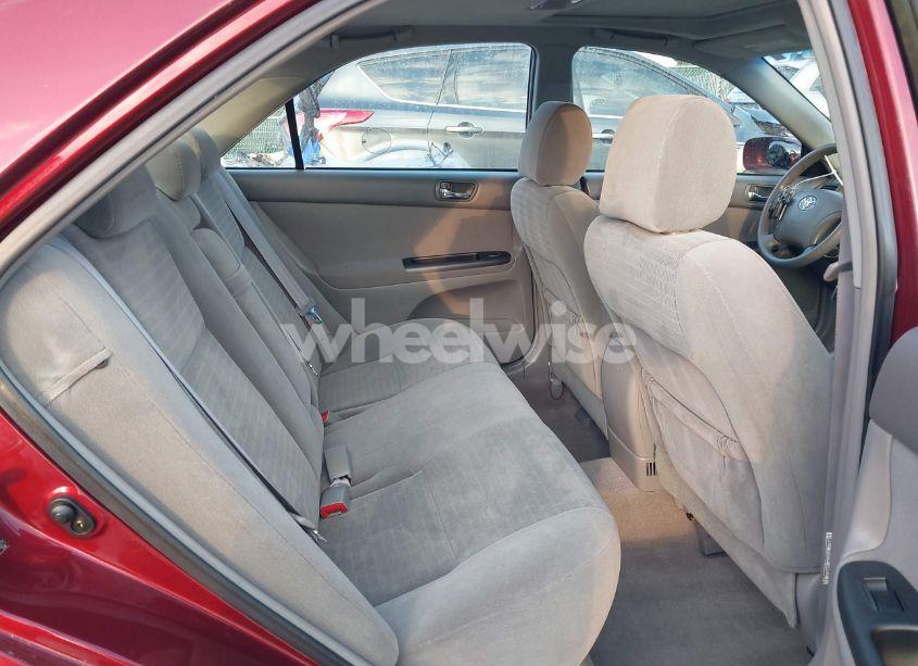 Photo 8 of 2005 Toyota Camry LE (VIN 4T1BE32K95U053771)