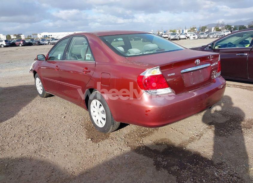 Photo 3 of 2005 Toyota Camry LE (VIN 4T1BE32K95U099133)
