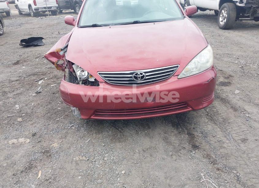 Photo 19 of 2005 Toyota Camry LE/XLE/SE (VIN 4T1BE32K95U101575)